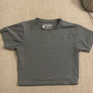 Alphalete Essential Short Sleeve Crop